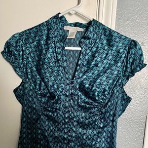 Charlotte Russe cap-sleeve dress shirt-size medium
